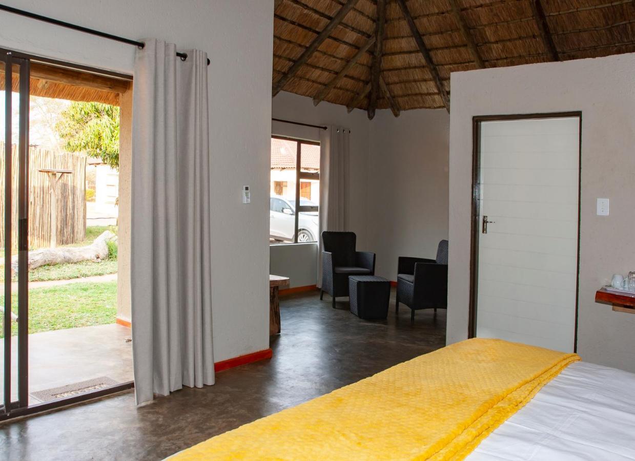 Bongan Safari Lodge Mbabat Екстериор снимка