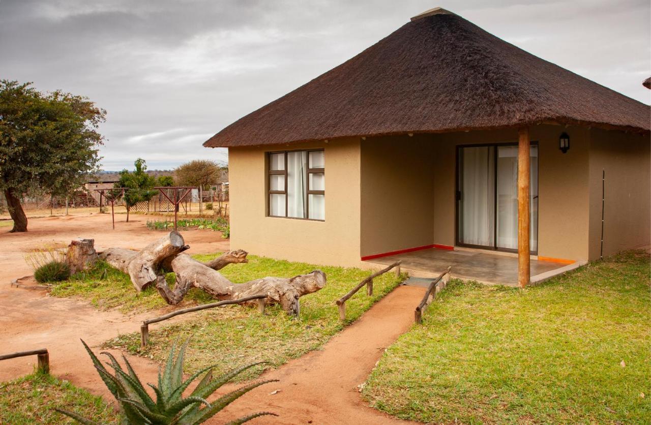 Bongan Safari Lodge Mbabat Екстериор снимка