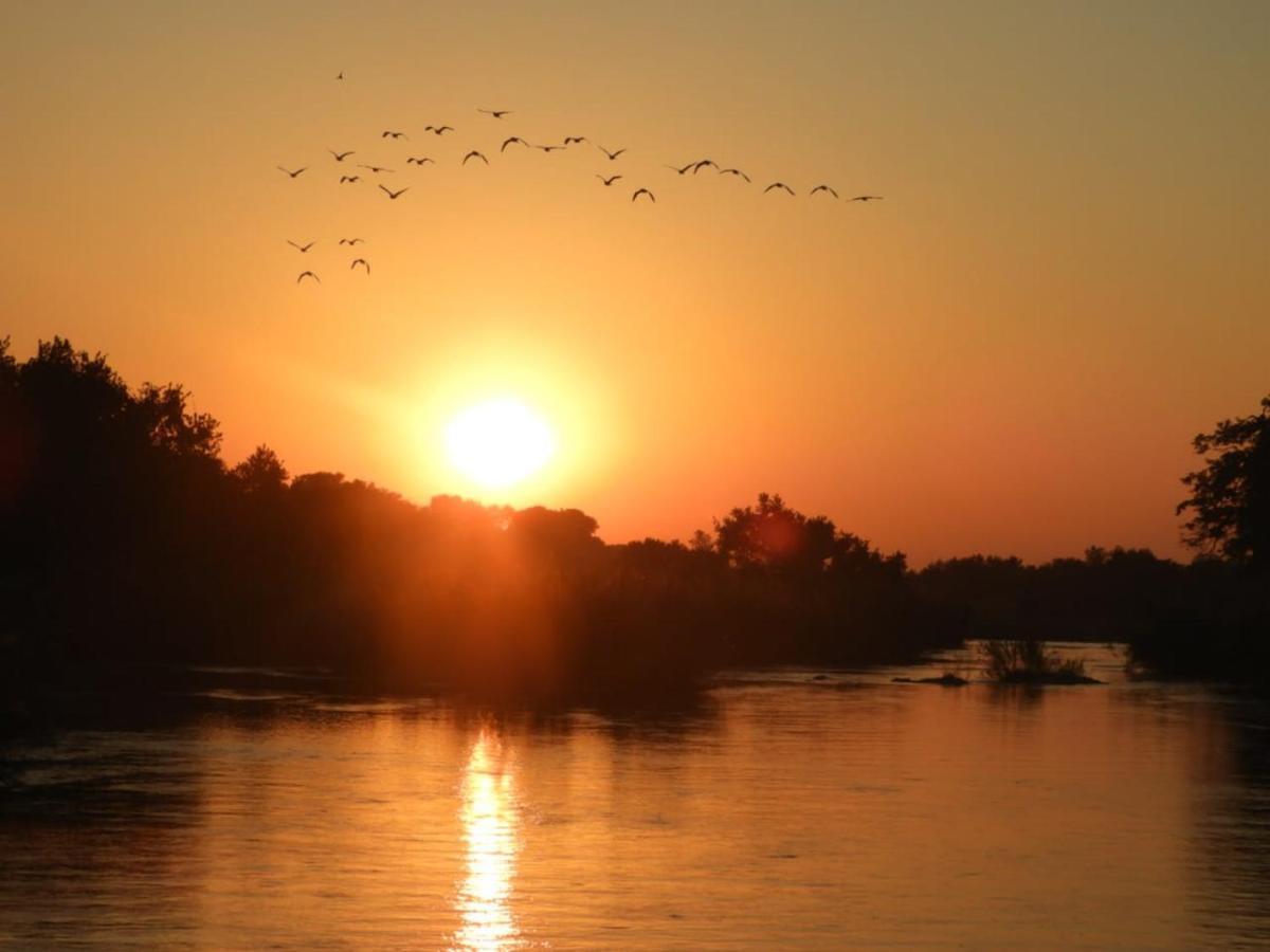 Bongan Safari Lodge Mbabat Екстериор снимка